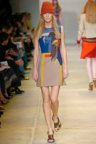 Look 7